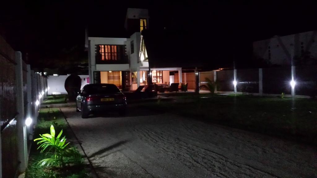 Villa Kayana Flic en Flac ภายนอก รูปภาพ