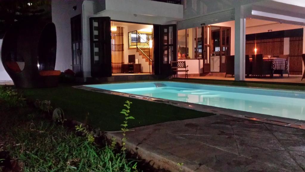 Villa Kayana Flic en Flac ภายนอก รูปภาพ